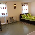 Apartment Carmen *