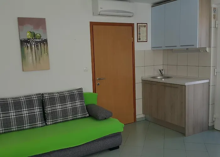 Apartament Carmen Jurdani